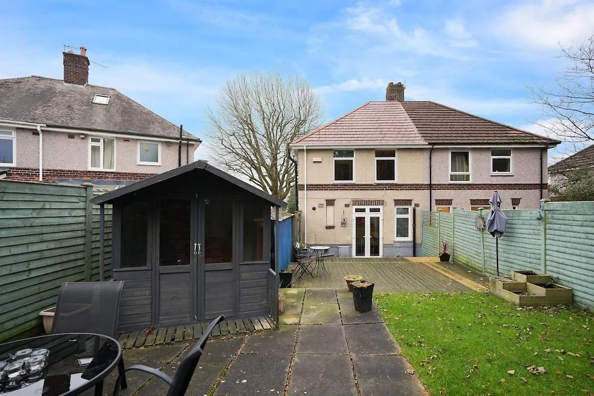 Large 3 Bed Home, Wisewood, Free Parking, Great For Groups - Hosted By Stay Host Save Sheffield Appartamento